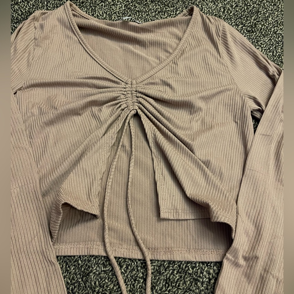 Gaze Long Sleeve Crop Top